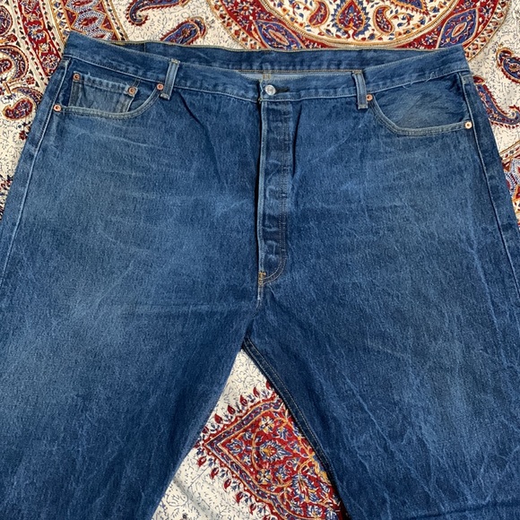 Men's Levi's 501 Button Fly Jeans 48x30 - Picture 3 of 12